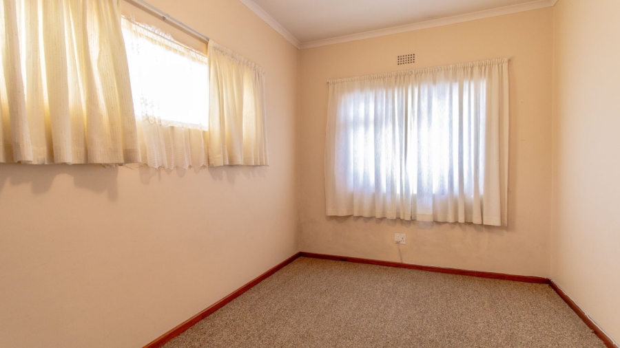 5 Bedroom Property for Sale in Lamberts Bay Western Cape